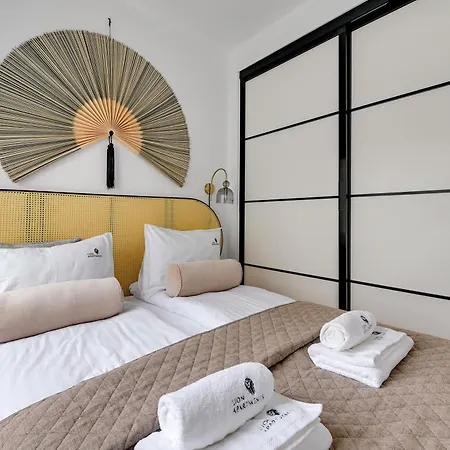 Palm With Terrace & Parking By Lion Sopoty